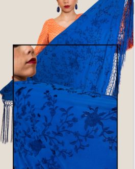 Mantón azul bordado azul