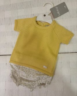 CONJUNTO AMARILLO CON BRAGAS DE FLORES