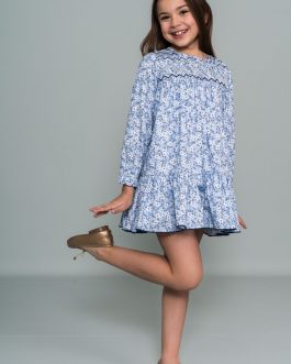 Vestido Niña Fondo Azul Flores Azules y Blancas