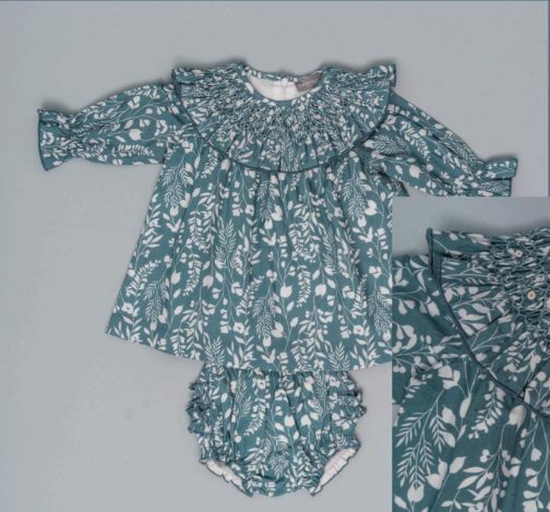 Vestido Punto Inglés Fondo Verde Flores Blancas